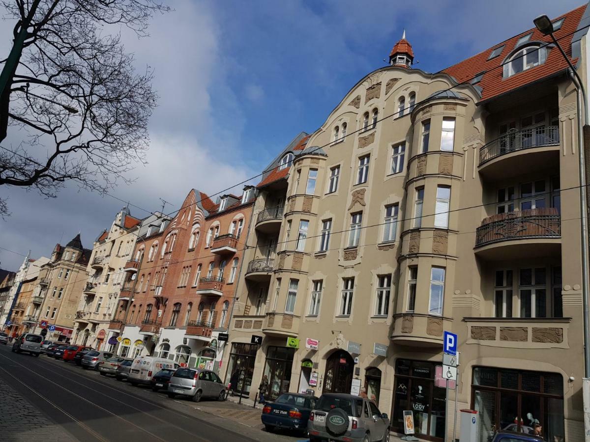 Movie Apartment Jezyce Poznan Bagian luar foto