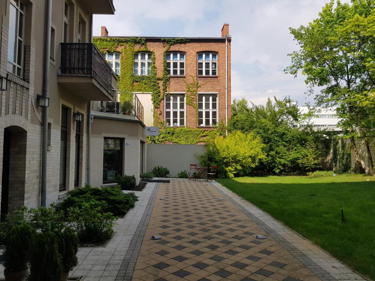 Movie Apartment Jezyce Poznan Bagian luar foto